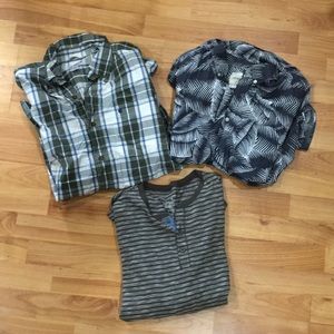 Men’s Medium Bundle 3 Shirts Gap Carhartt